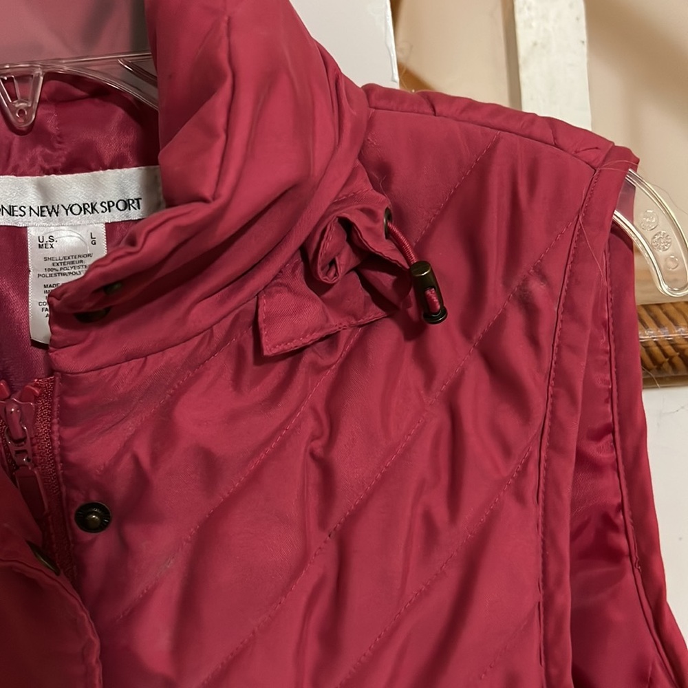 Jones New York Sport Vest - Picture 3 of 13